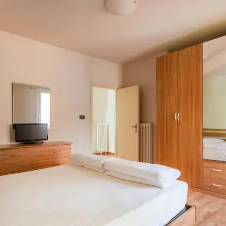 Pace 1954 Otel 3*